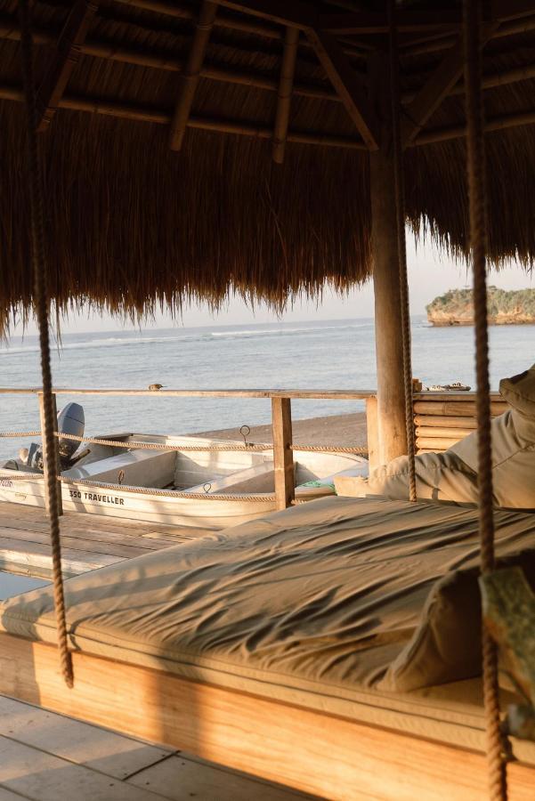 Sumba Beach House Уайкабубак Екстериор снимка