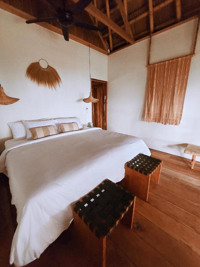 Sumba Beach House Уайкабубак Екстериор снимка