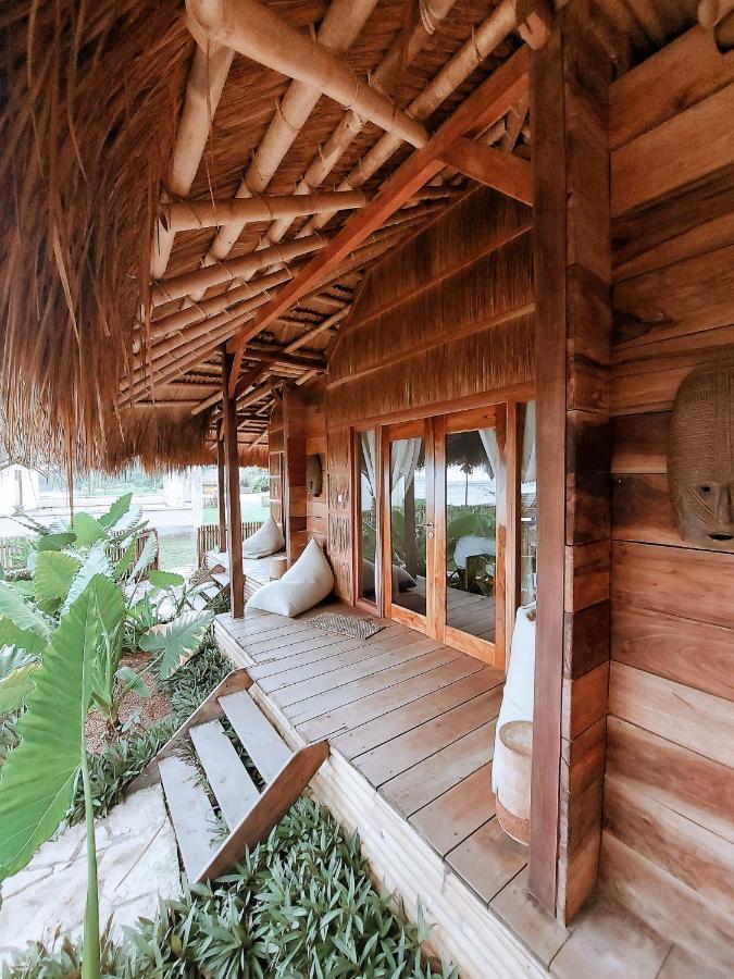 Sumba Beach House Уайкабубак Екстериор снимка