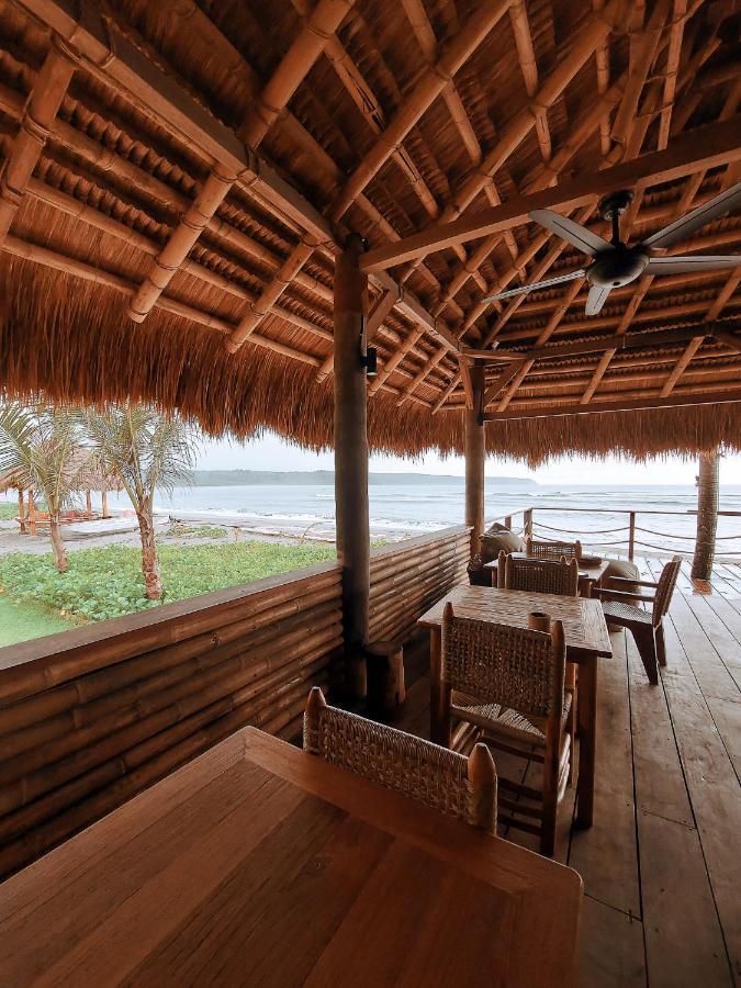 Sumba Beach House Уайкабубак Екстериор снимка