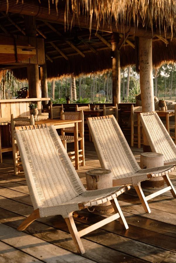 Sumba Beach House Уайкабубак Екстериор снимка